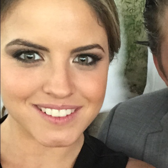 Meet your Posher, Mariana - Picture 1 of 1